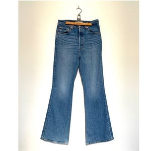 Levi’s Ribcage high rise flare 27